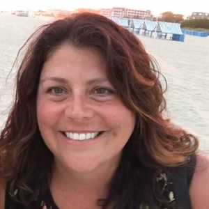 Meet your Posher, Lorraine